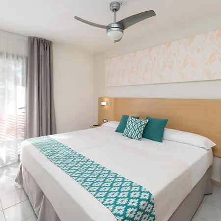 Tagoro Family & Fun Otel 4*