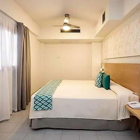 Hotell Tagoro Family & Fun 4*