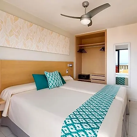Tagoro Family & Fun 4* Адехе